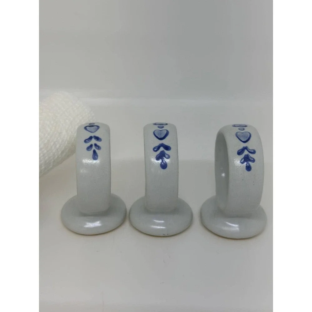 VTG Pfaltzgraff Yorktowne Napkin Rings Blue Gray Stoneware Heart Floral Set of 4